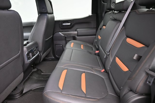 Used 2021 GMC Sierra 1500 AT4 w/ AT4 Premium Package AWD/4WD image 18