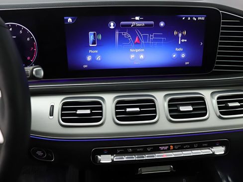 Certified 2025 Mercedes-Benz GLE 350 4MATIC image 9