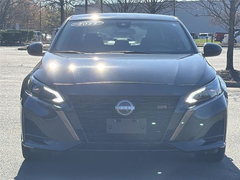 Used 2023 Nissan Altima 2.5 SR AWD/4WD image 27