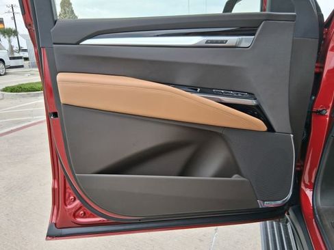 New 2026 Cadillac Escalade ESV Luxury RWD image 18