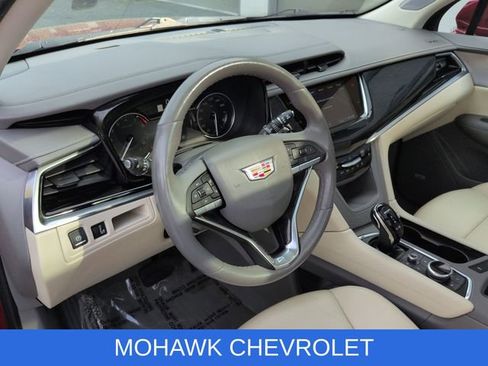 Certified 2023 Cadillac XT6 Premium Luxury AWD/4WD image 11