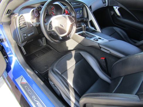 Used 2019 Chevrolet Corvette Grand Sport image 10
