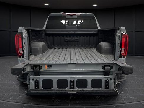 Used 2025 GMC Sierra 1500 AT4 w/ AT4 Premium Package AWD/4WD image 28