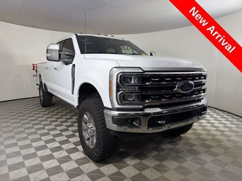 Used 2023 Ford F250 Lariat w/ Lariat Ultimate Package AWD/4WD image 1