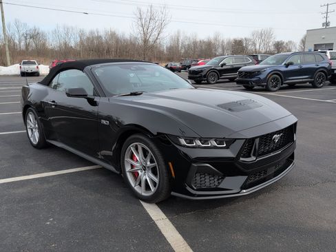 Used 2024 Ford Mustang GT Premium image 8