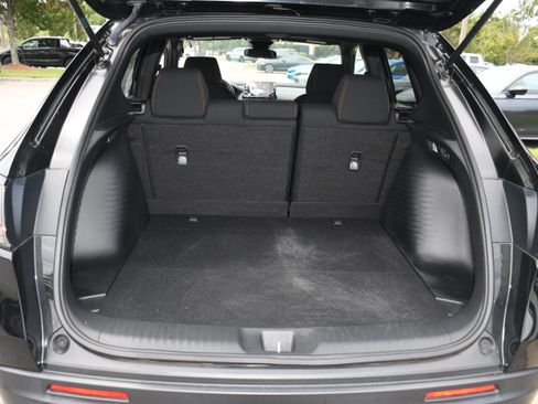 Certified 2025 Honda HR-V Sport image 17