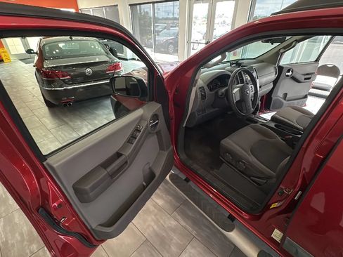 Used 2013 Nissan Xterra S w/ Value Package RWD image 23