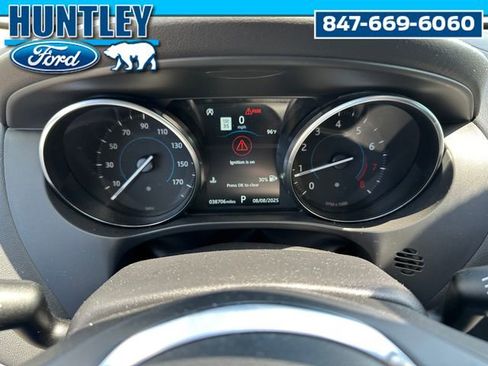 Used 2020 Jaguar F-PACE R-Sport image 30