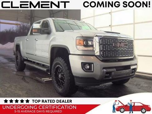 Used 2019 GMC Sierra 2500 Denali w/ Duramax Plus Package image 2