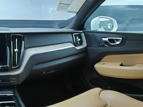 Used 2020 Volvo XC60 T5 Inscription w/ Protection Package Premier AWD/4WD image 15