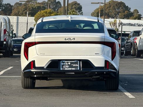 New 2025 Kia K4 GT-Line image 5