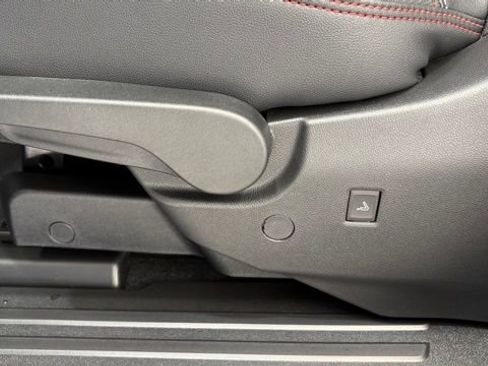 New 2026 Chevrolet Traverse RS image 20