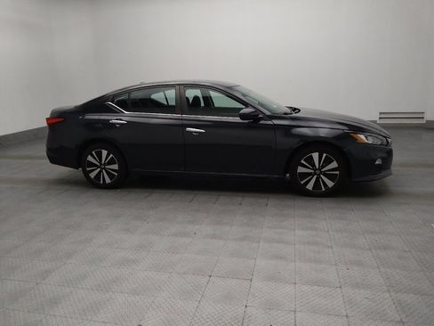 Used 2021 Nissan Altima 2.5 SV FWD image 11