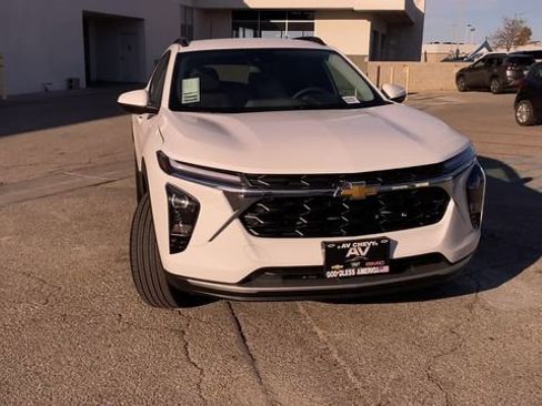 New 2026 Chevrolet Trax LT FWD image 7