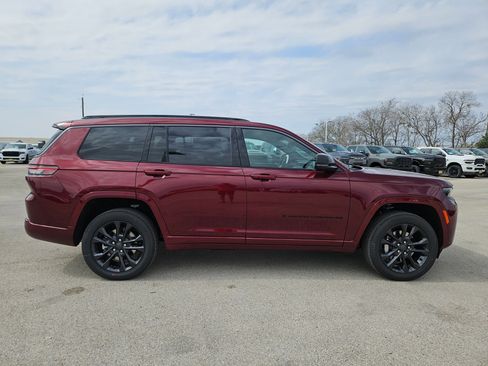 New 2026 Jeep Grand Cherokee L Limited image 2