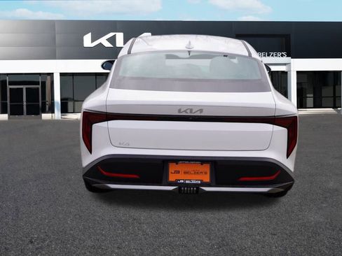 New 2025 Kia K4 LXS image 4