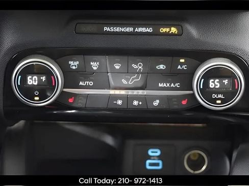 Used 2021 Ford Escape SEL FWD image 28