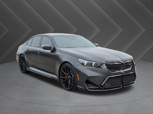Used 2026 BMW M5 w/ Carbon Package AWD/4WD image 3