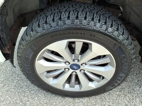 Used 2017 Ford F150 XL w/ Equipment Group 101A Mid AWD/4WD image 9