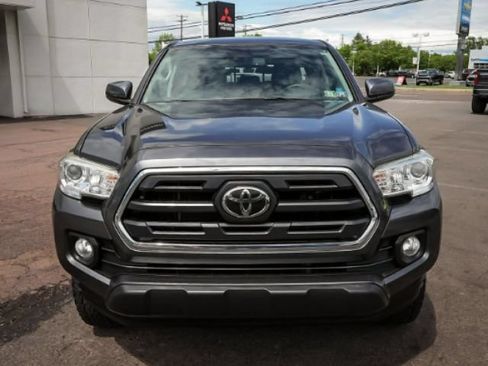 Used 2019 Toyota Tacoma SR5 AWD/4WD image 11