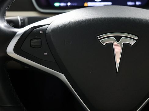 Used 2017 Tesla Model X 75D image 30