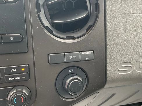 Used 2016 Ford F250 XL w/ Power Equipment Group image 31