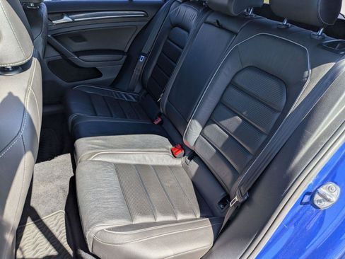Used 2018 Volkswagen Golf R 4-Door AWD/4WD image 32