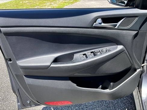 Used 2016 Hyundai Tucson Limited FWD image 16