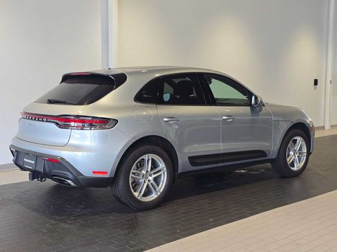 Used 2025 Porsche Macan AWD/4WD image 7