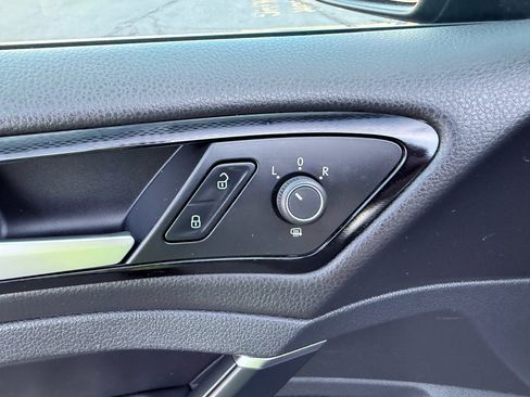 Used 2015 Volkswagen GTI S image 13