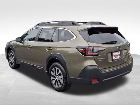 Certified 2025 Subaru Outback Premium AWD/4WD image 4