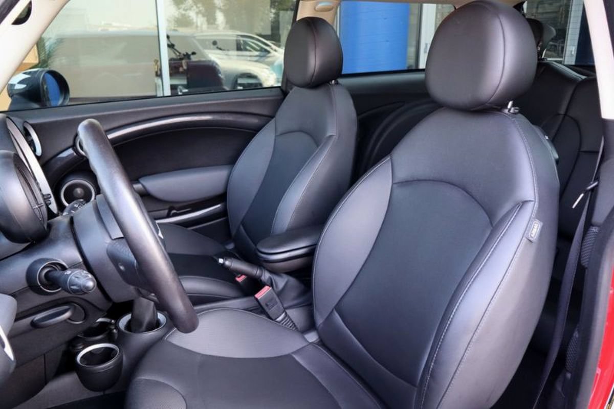 Used 2012 MINI Cooper S w/ Cold Weather Pkg FWD image 10