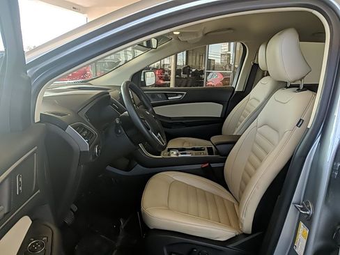 Used 2024 Ford Edge SEL w/ Convenience Package image 12