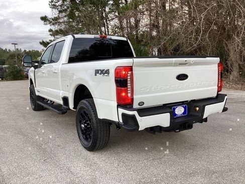 New 2026 Ford F250 Lariat w/ Black Appearance Package AWD/4WD image 7