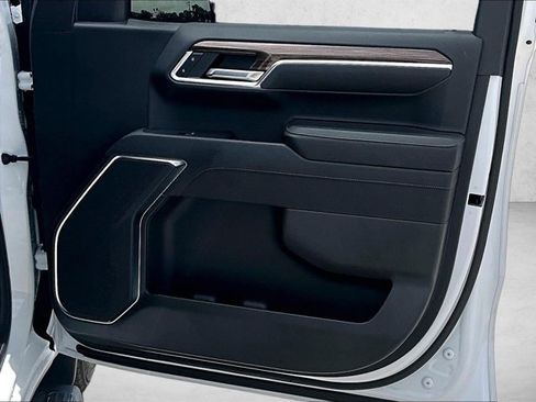 Used 2023 Chevrolet Silverado 1500 RST RWD image 18