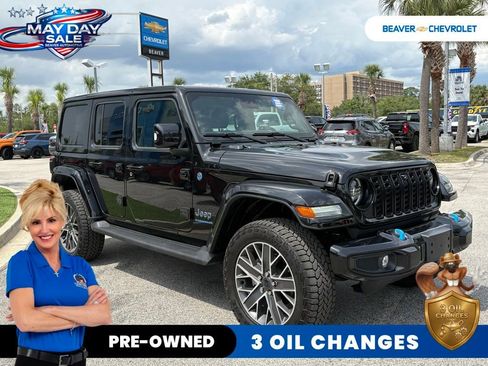 Used 2024 Jeep Wrangler High Altitude AWD/4WD image 8