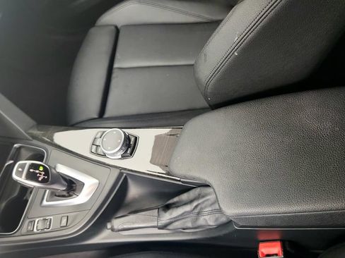Used 2017 BMW 330i Sedan RWD image 19