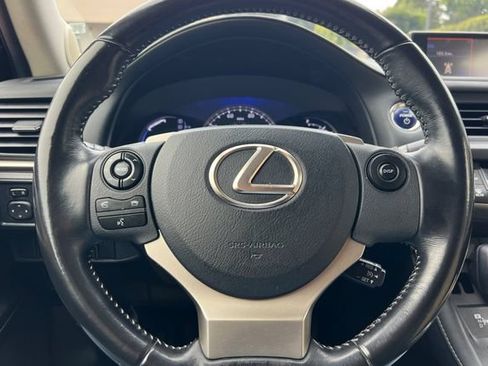 Used 2017 Lexus CT 200h FWD image 27