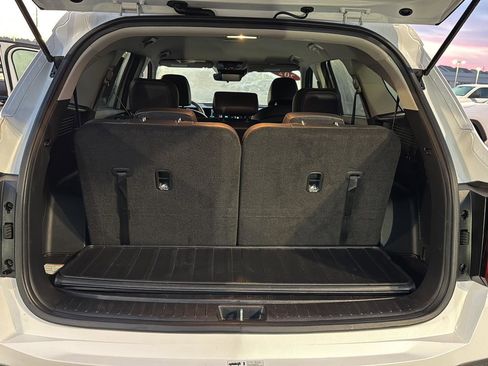 Used 2024 Kia Sorento S image 30