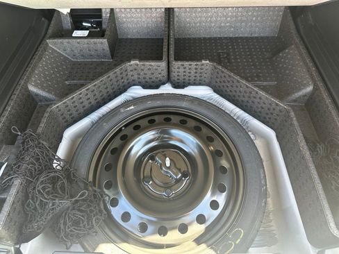 Used 2019 Ford Edge SEL w/ Equipment Group 201A AWD/4WD image 27