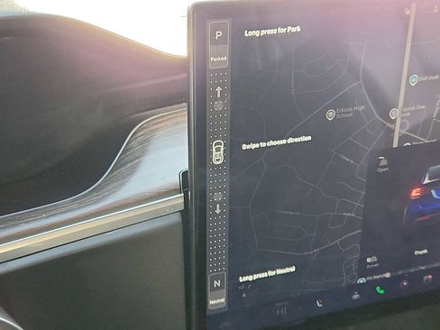 Used 2022 Tesla Model X image 14