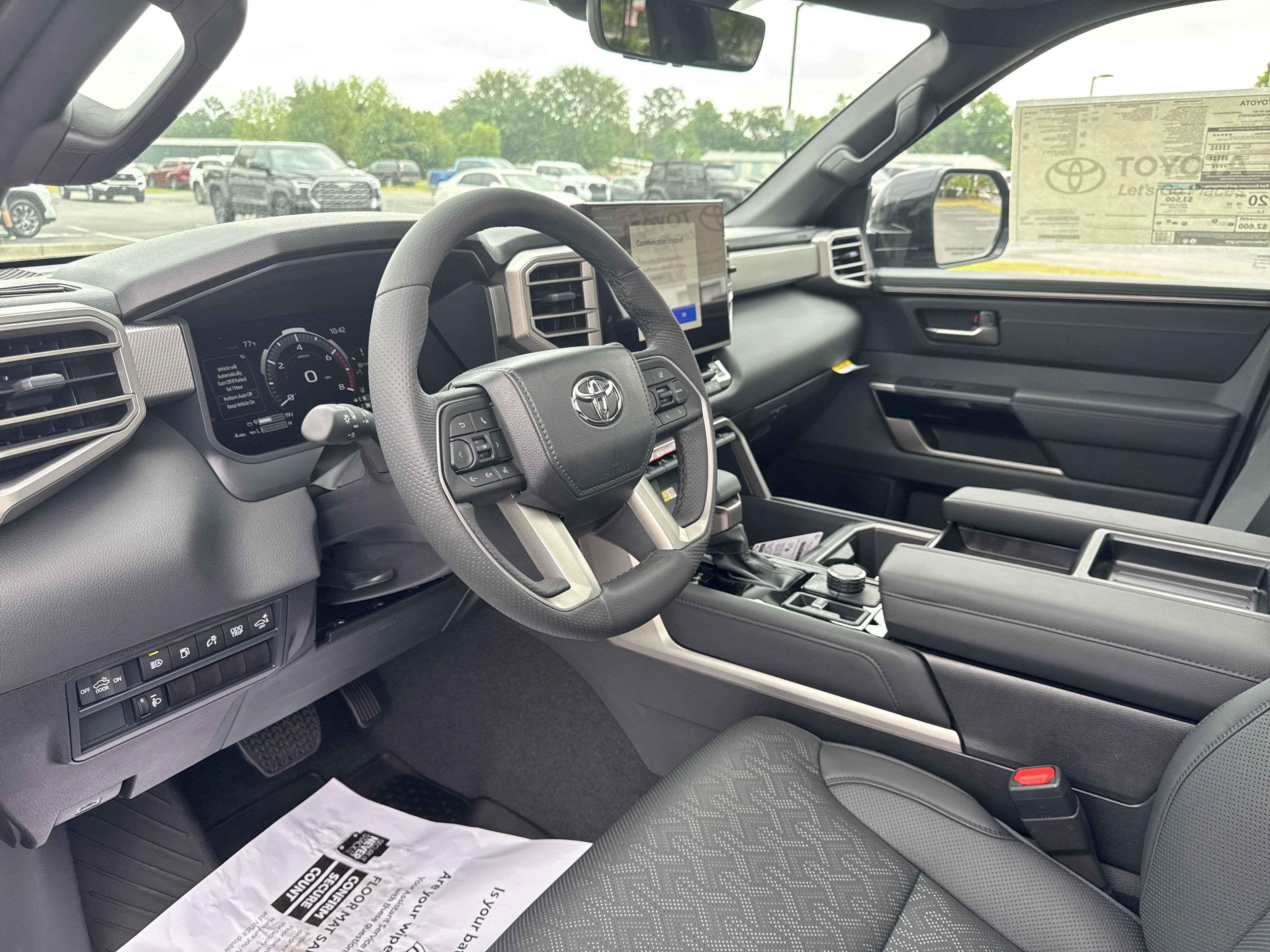 New 2025 Toyota Tundra Limited AWD/4WD image 15