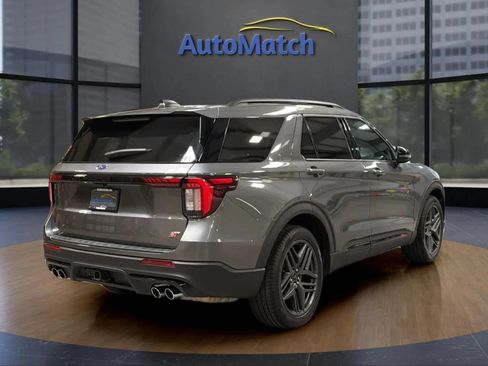 Used 2025 Ford Explorer ST AWD/4WD image 11