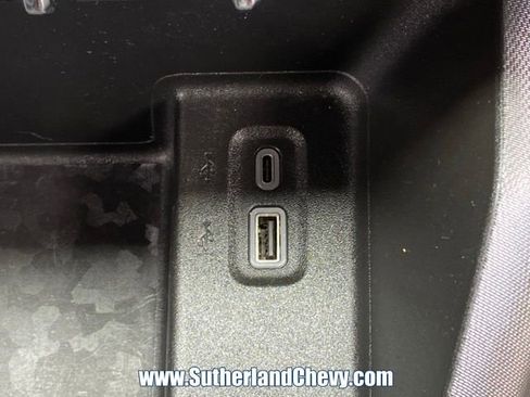 Used 2023 Chevrolet Colorado W/T image 30