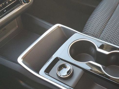 New 2026 Chevrolet Equinox LT image 16