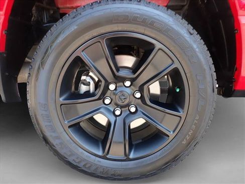Used 2021 RAM 1500 Big Horn AWD/4WD image 7