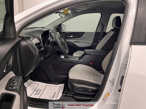 Used 2024 Chevrolet Equinox LS w/ LS Convenience Package FWD image 31