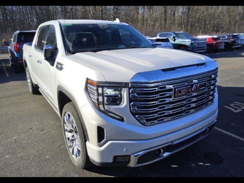 Used 2023 GMC Sierra 1500 Denali image 2