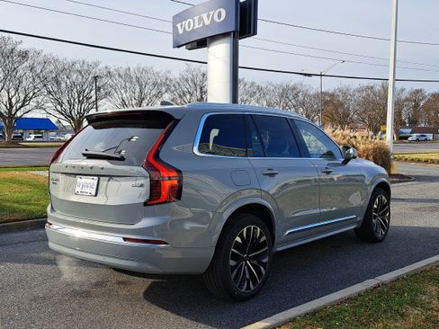 New 2026 Volvo XC90 B6 Plus image 3