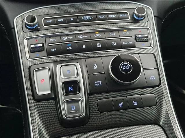 Used 2023 Hyundai Santa Fe SEL w/ Premium Package FWD image 12